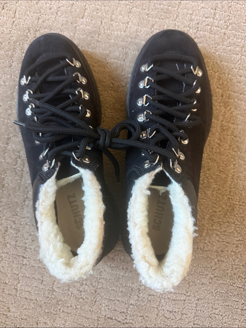 SCHUTZ Black Lace-Up Winter Boots with Cream Sherpa Collar